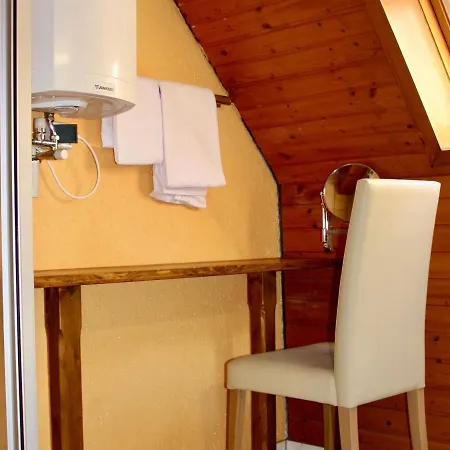Hotell Alt Ebingen 2*