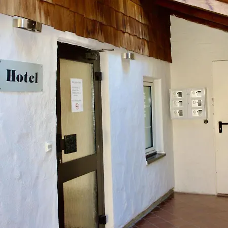 Alt Ebingen Hotel 2*