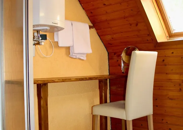 Hotell Alt Ebingen 2*