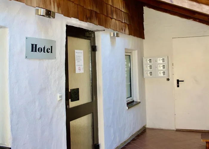 Alt Ebingen Hotell 2*